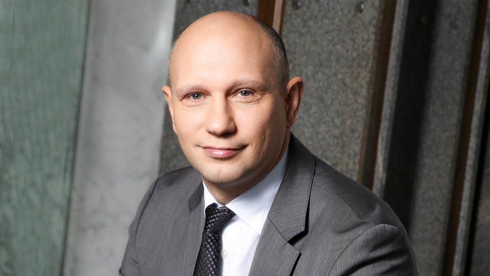 Vse o vzajemnih skladih in njihovi vojni z ETF-i